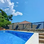 Lovely Apartment In Baska Voda